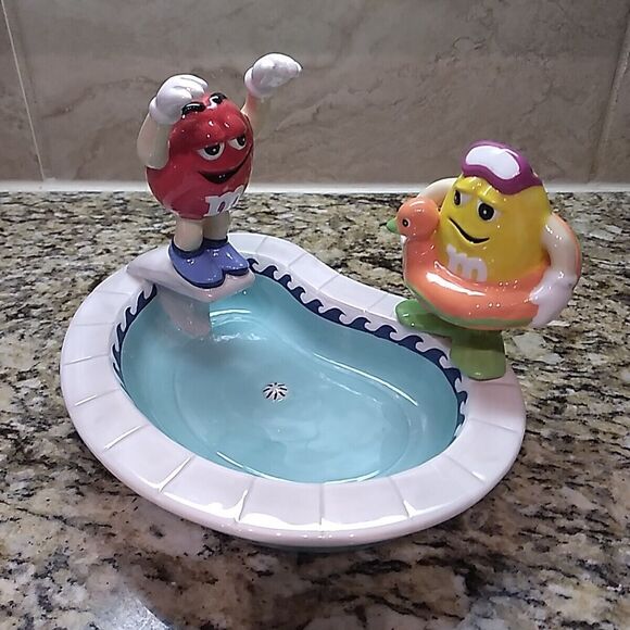 M & M's Ceramic Swimming Pool w/ Diving Board Shaped Candy Dish By Mars - Picture 2 of 9